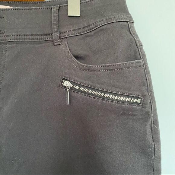 In Every Story grey zipper detail pocket pants 18P - Picture 4 of 8
